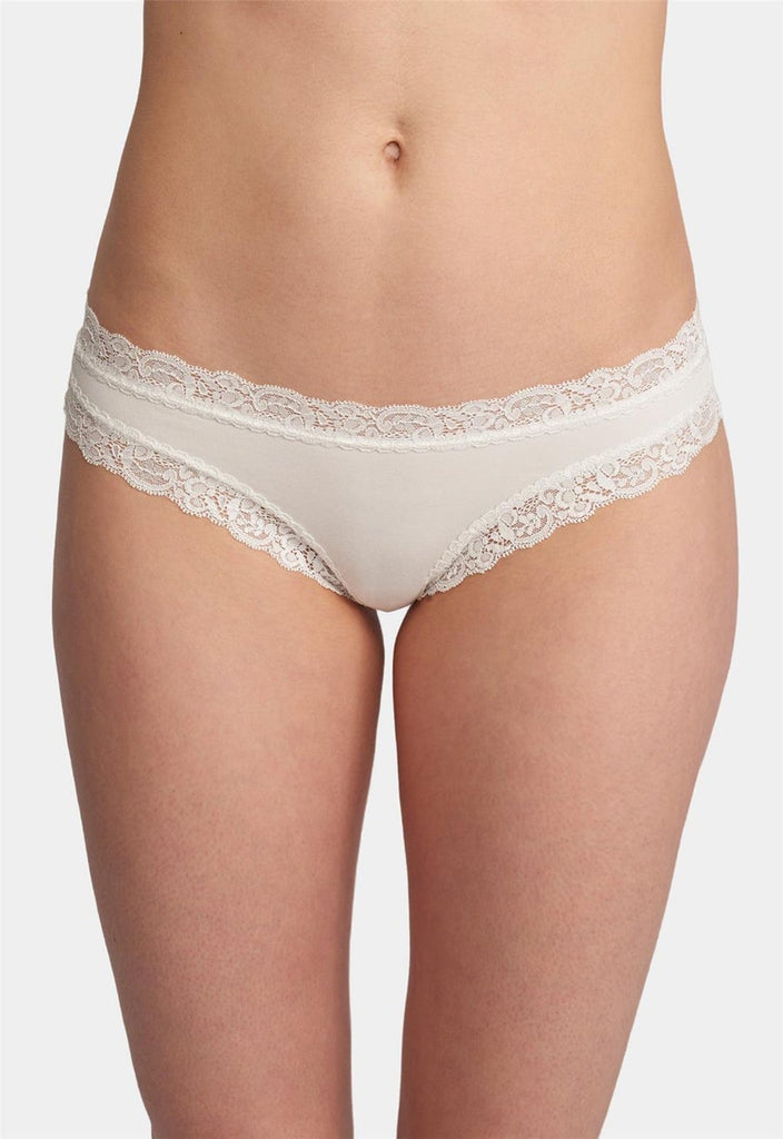 Fleurt Iconic Thong in Chantilly White