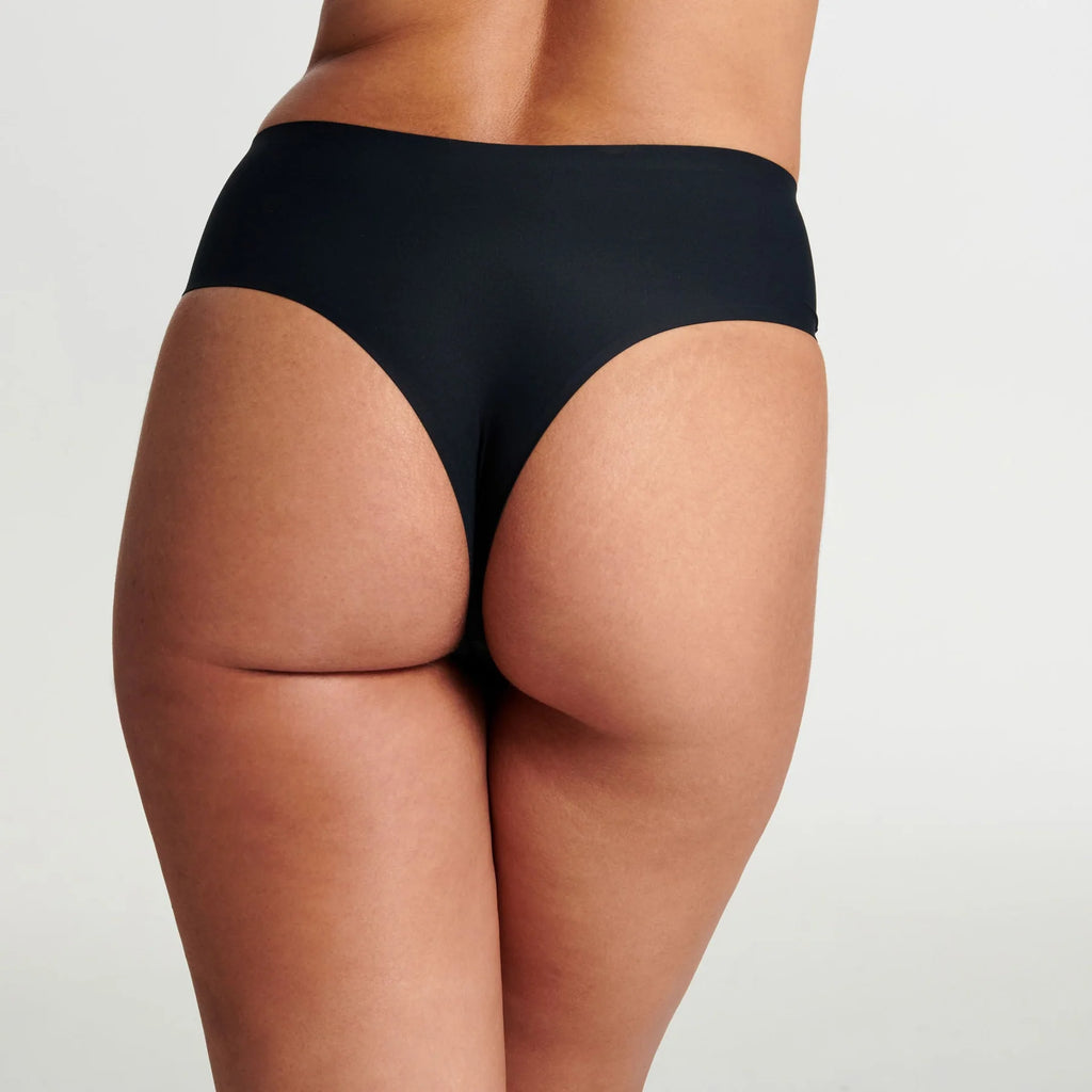 Evelyn & Bobbie High Waisted Thong in Black