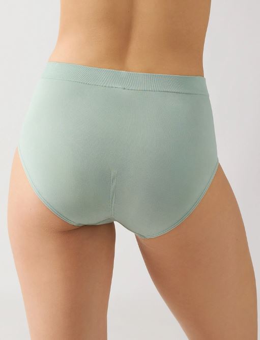 B Smooth Brief Iceberg Green