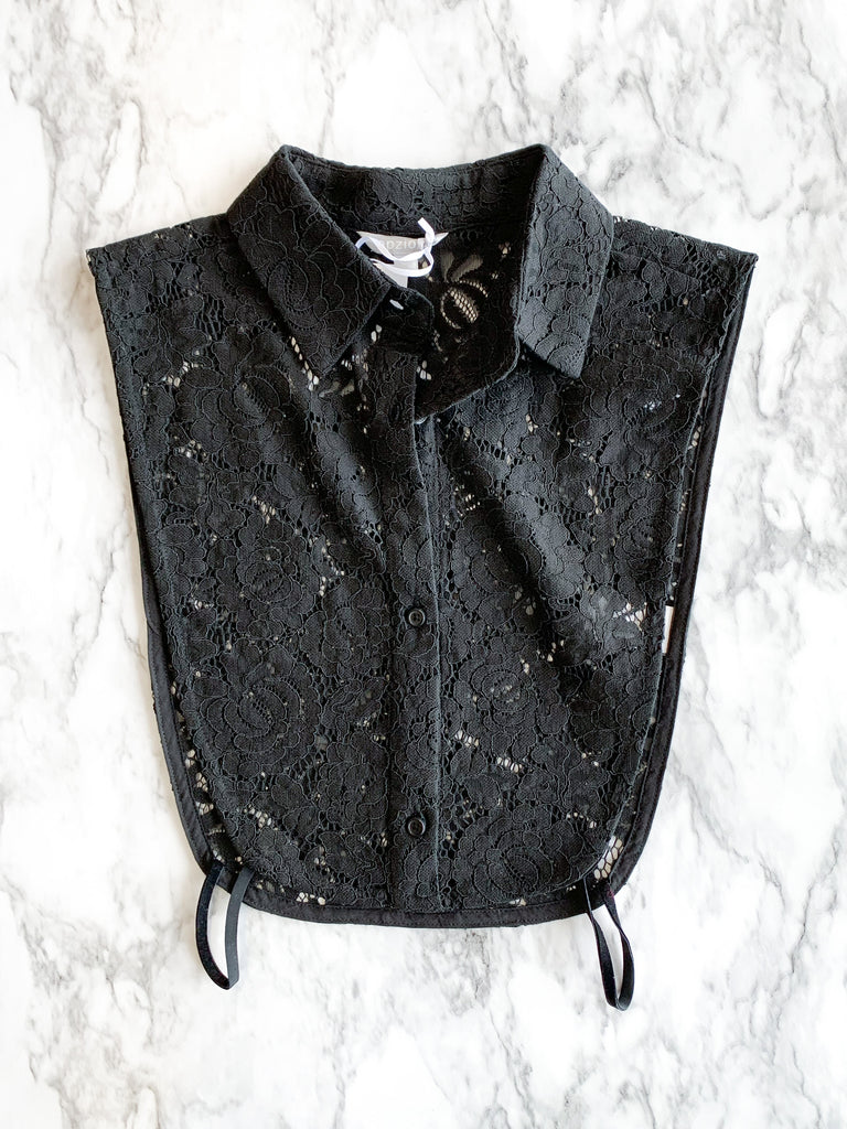 Black Lace Dickey in Black